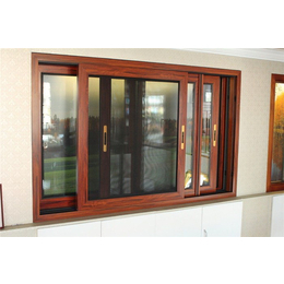 木鋁交融，智造未來——中式木鋁門窗與斷橋鋁門窗的現(xiàn)代演繹